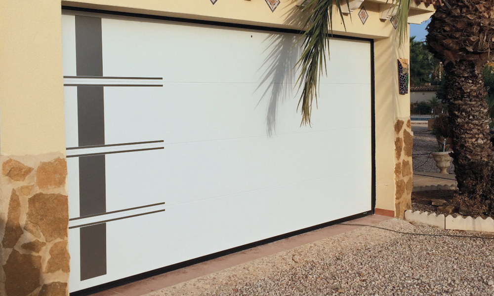 Porte de garage sur mesure