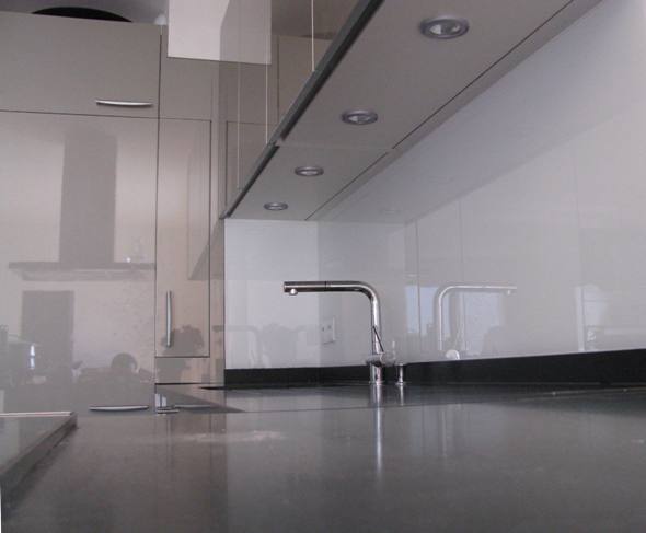 Remplacer le carrelage par du verre